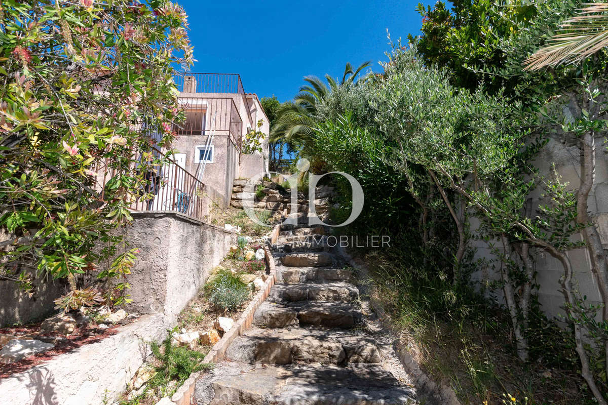 Maison à CARNOUX-EN-PROVENCE