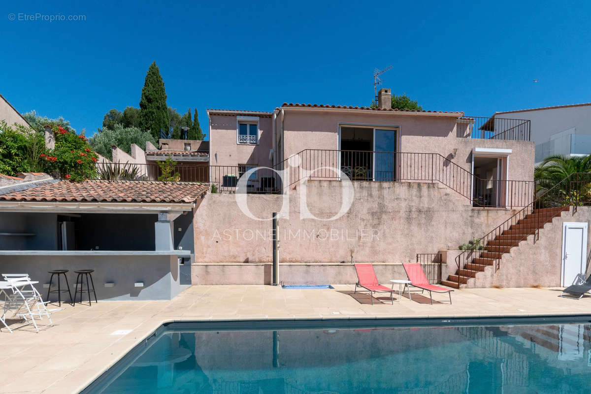 Maison à CARNOUX-EN-PROVENCE