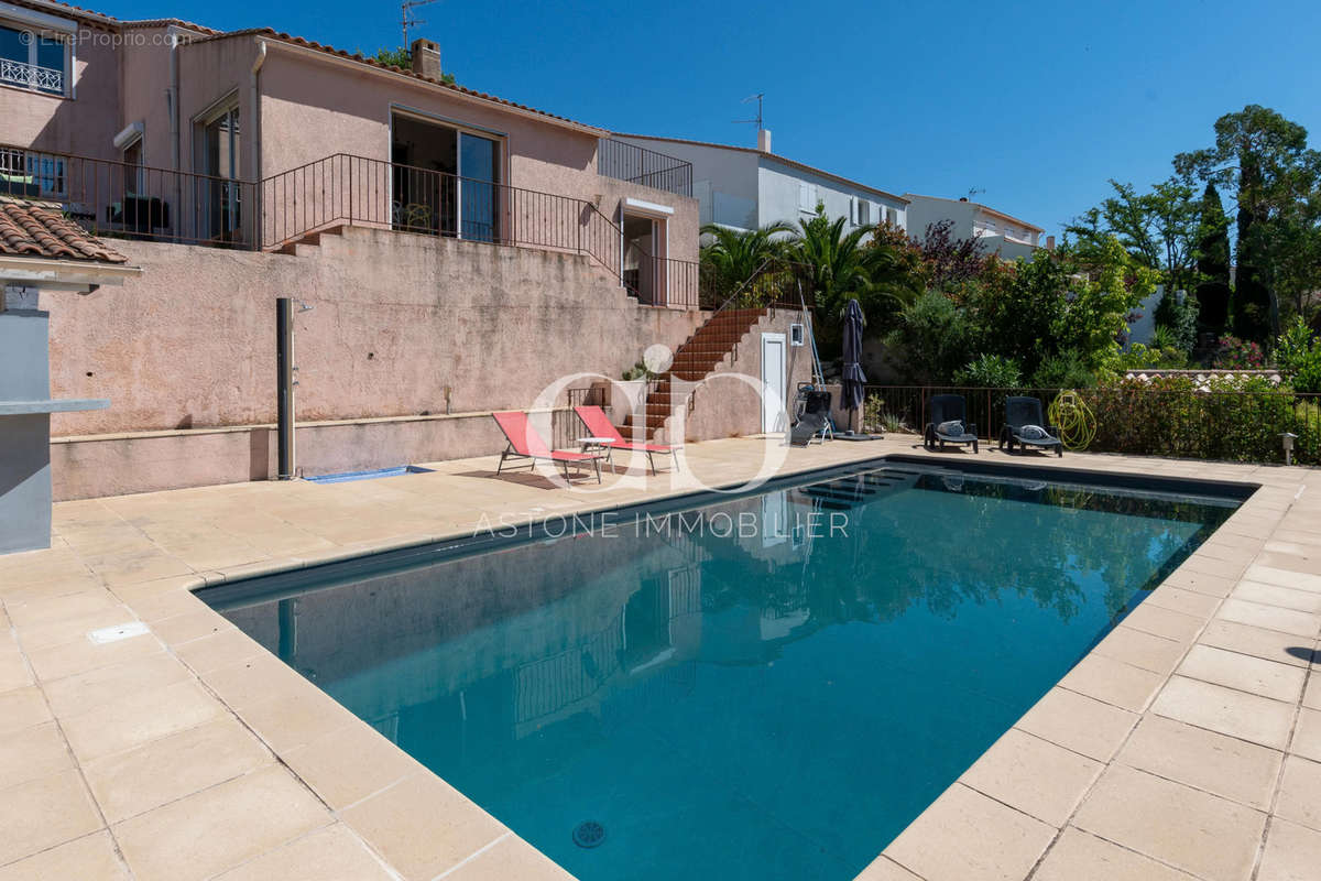 Maison à CARNOUX-EN-PROVENCE