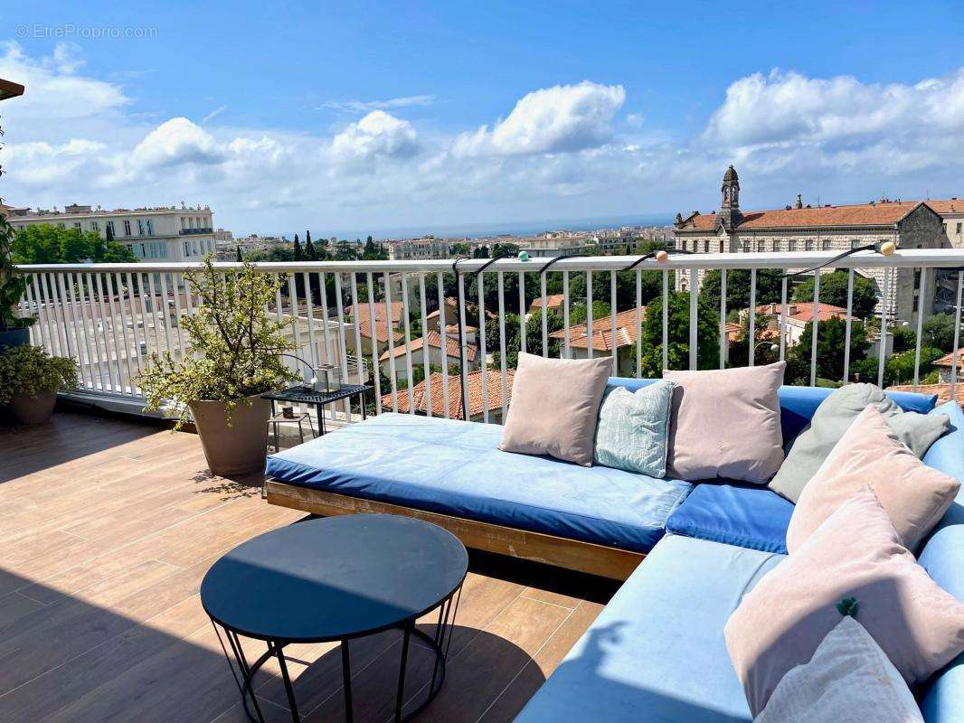 Appartement à NICE