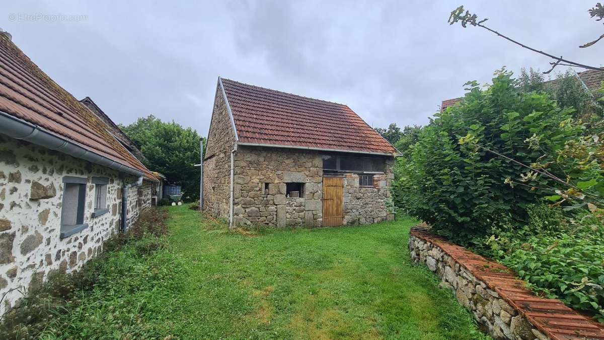 Maison à GOUZON