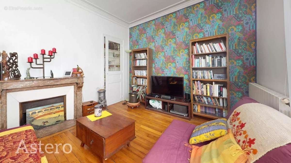 Appartement à PARIS-11E