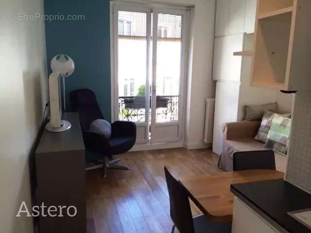 Appartement à PARIS-10E