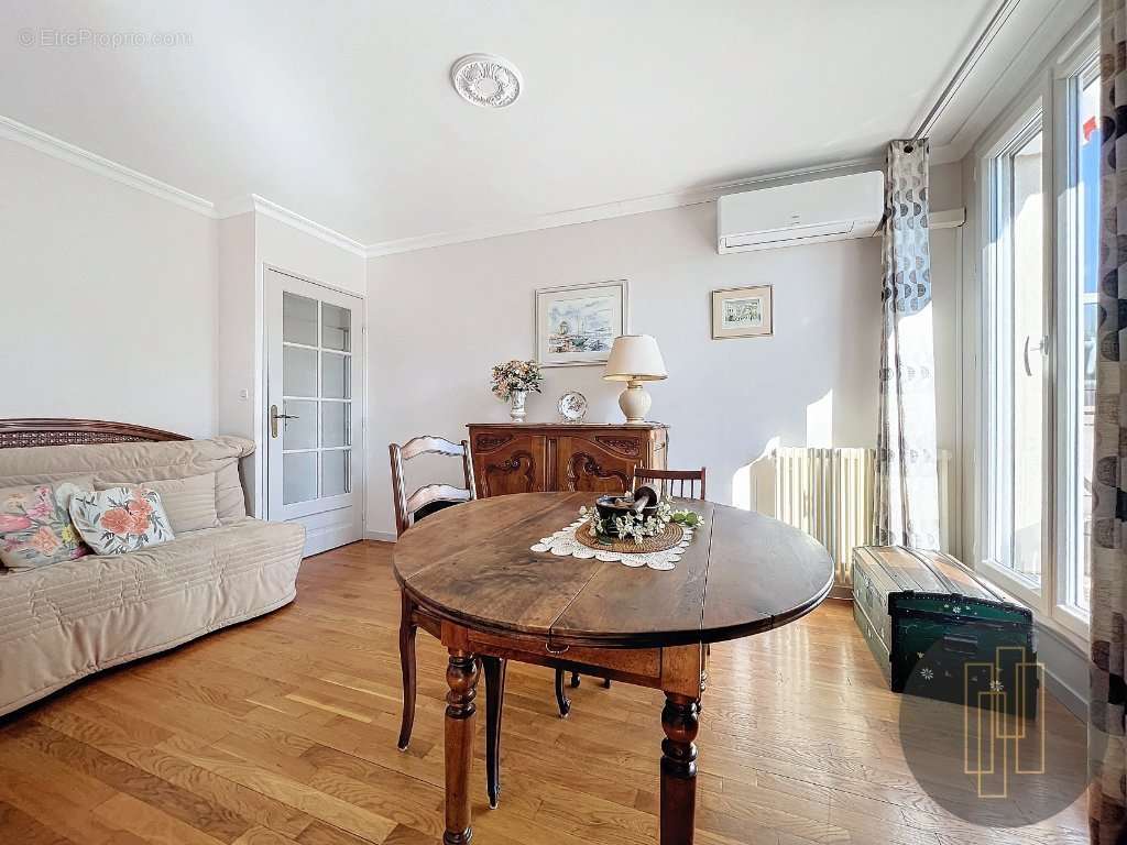 Appartement à VILLEFRANCHE-SUR-SAONE