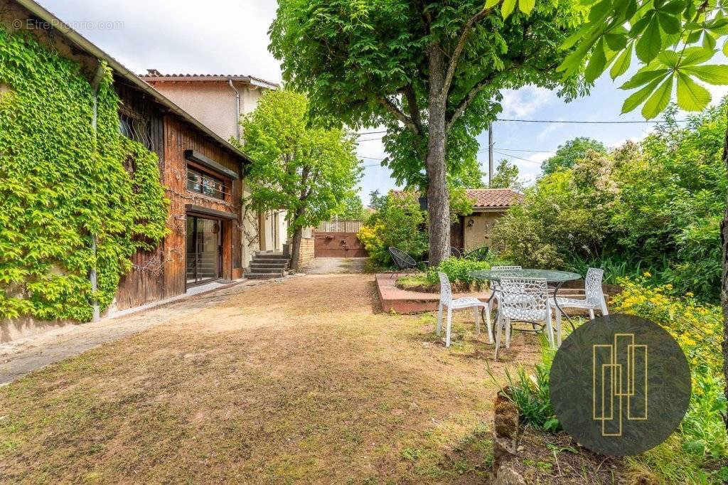 Maison à LENTILLY