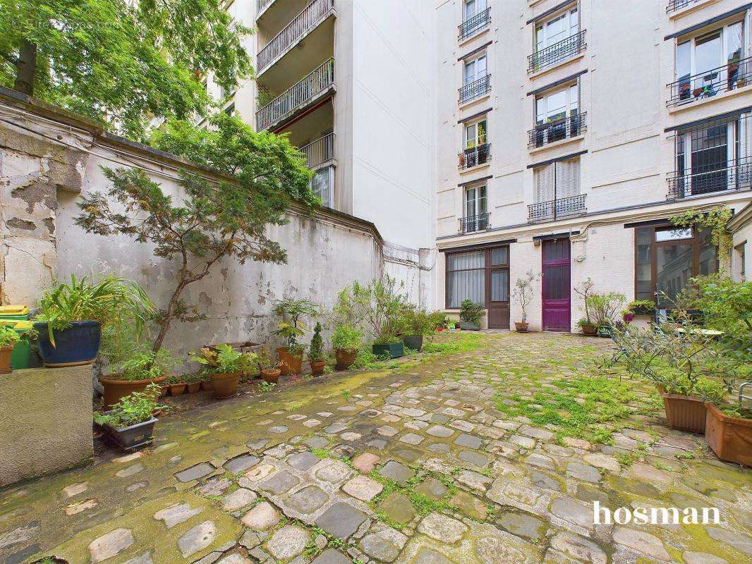 Appartement à PARIS-19E