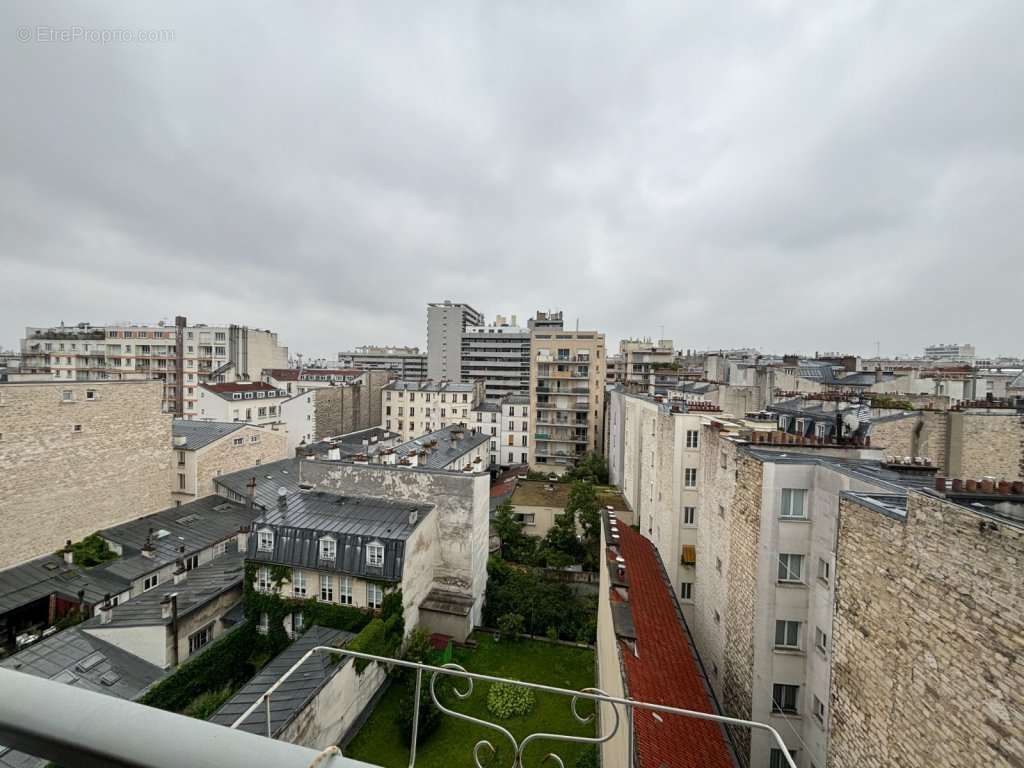 Appartement à PARIS-11E