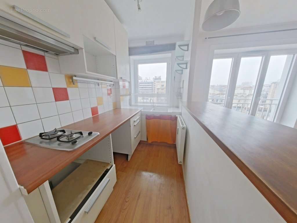 Appartement à PARIS-11E