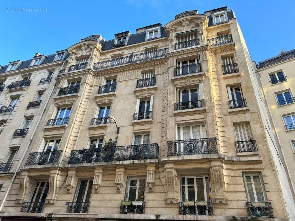 Appartement à PARIS-11E