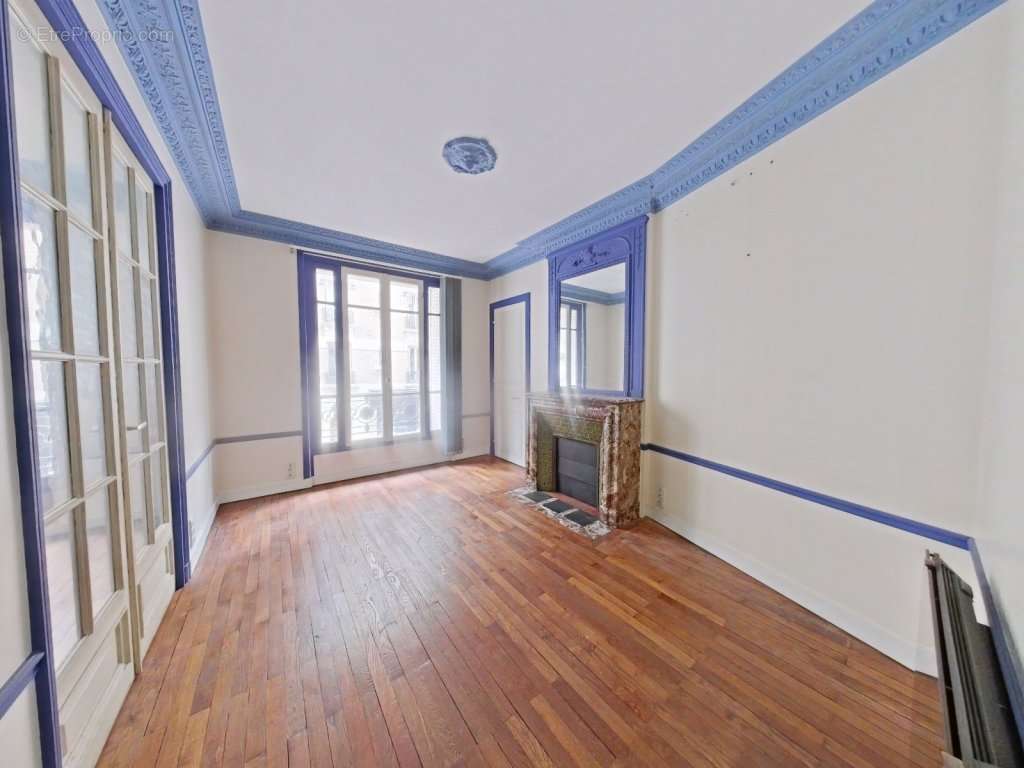 Appartement à PARIS-11E