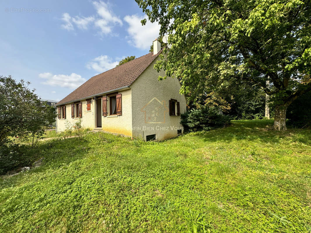 Maison à L&#039;ISLE-SUR-SEREIN