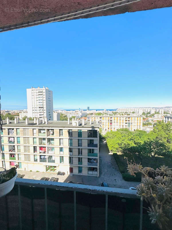 Appartement à MARSEILLE-14E