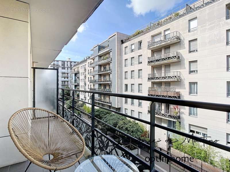 Appartement à PARIS-19E