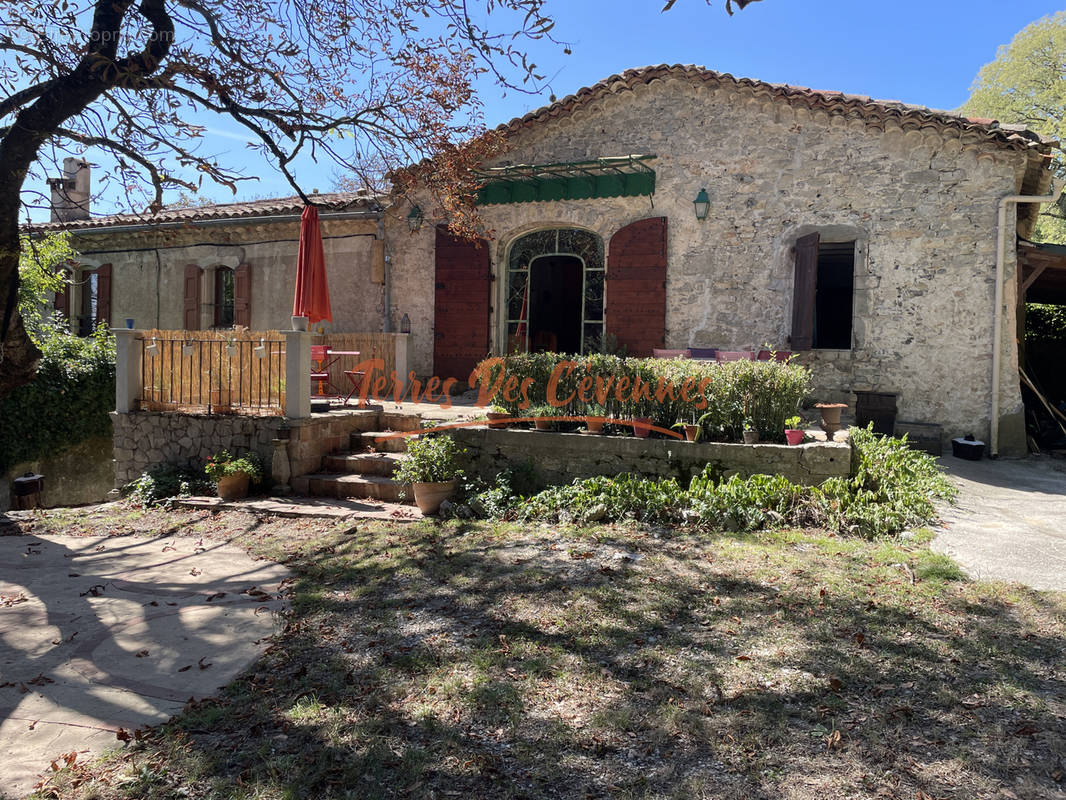 Maison à BOISSET-ET-GAUJAC