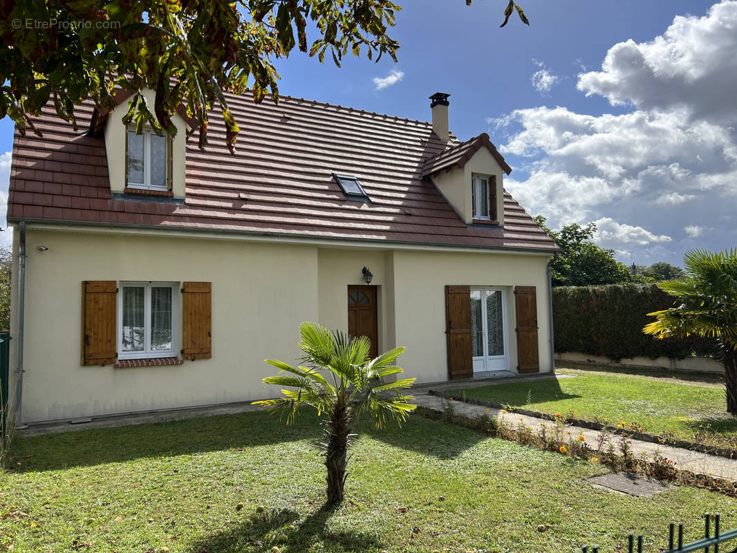 Maison à AUBIGNY-SUR-NERE