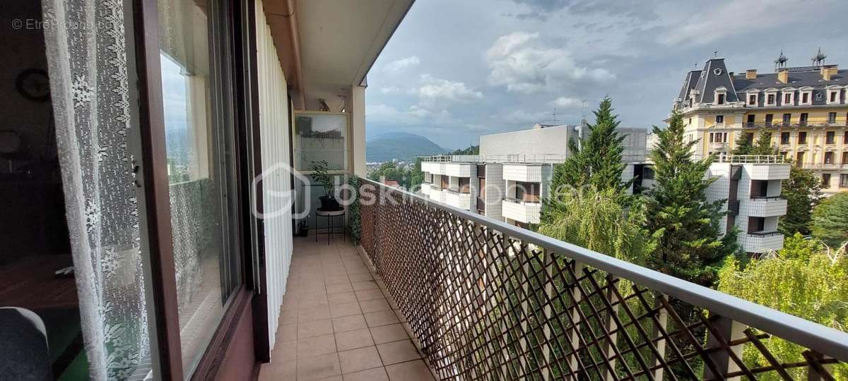 Appartement à AIX-LES-BAINS