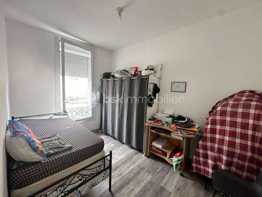 Appartement à MARSEILLE-9E