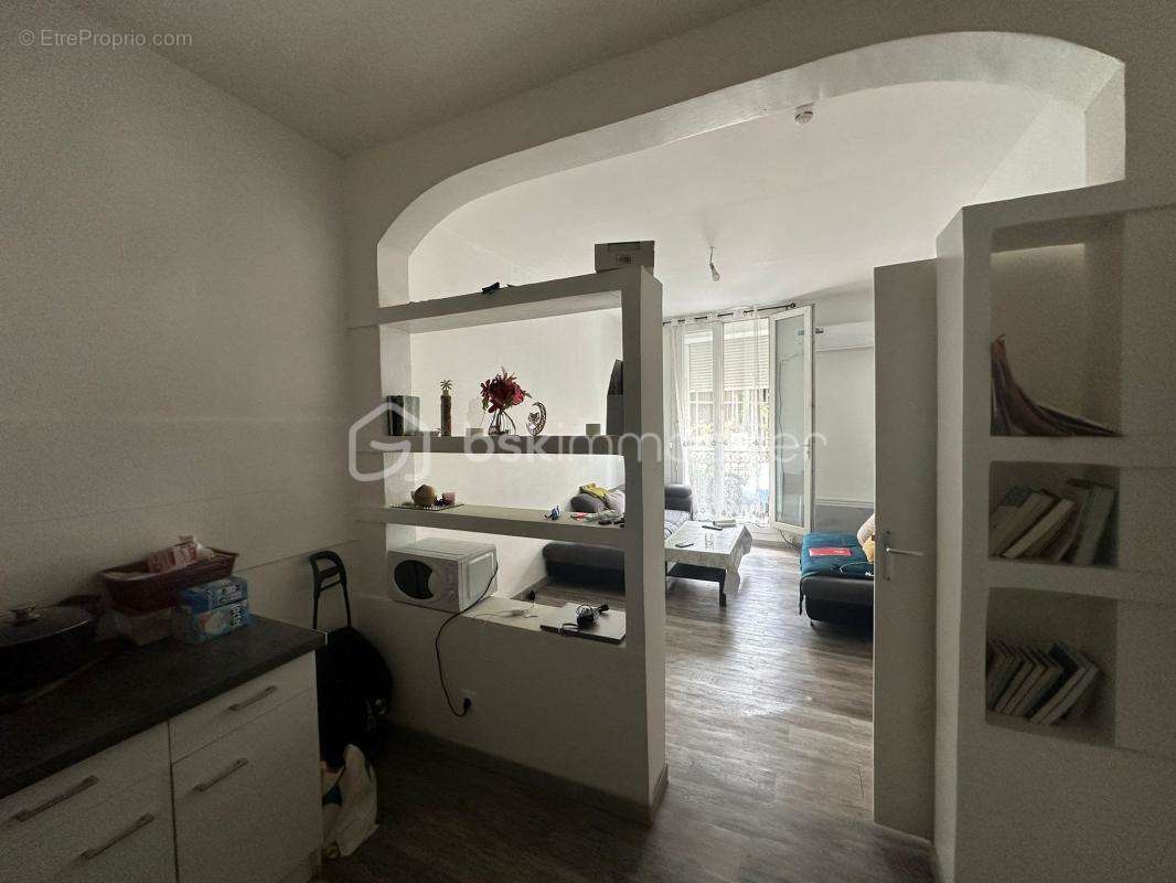 Appartement à MARSEILLE-9E