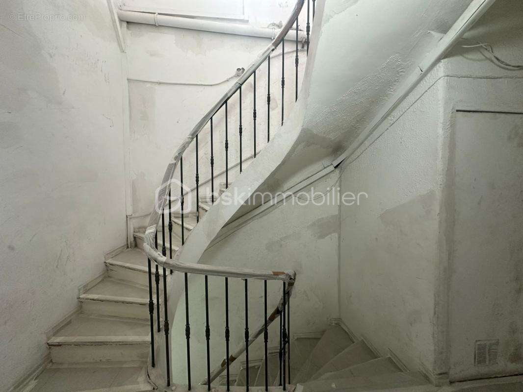 Appartement à MARSEILLE-9E