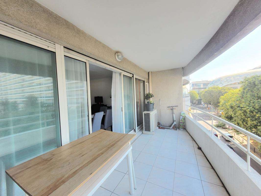 Appartement à MARSEILLE-8E