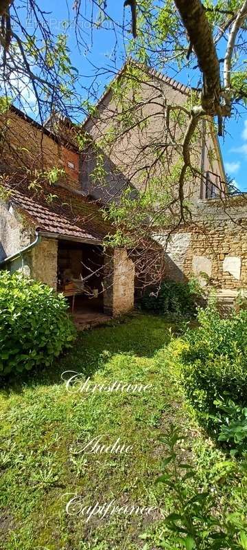 Maison à CHAROLLES