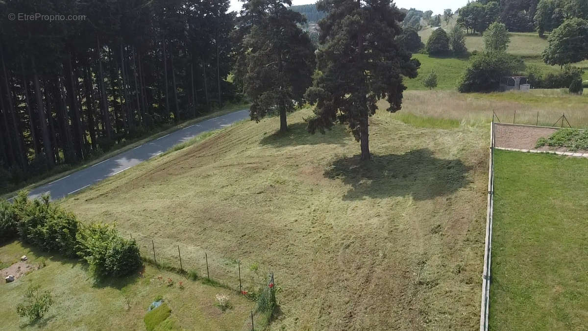 Terrain à DUNIERES