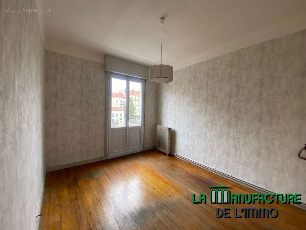 Appartement à SAINT-ETIENNE