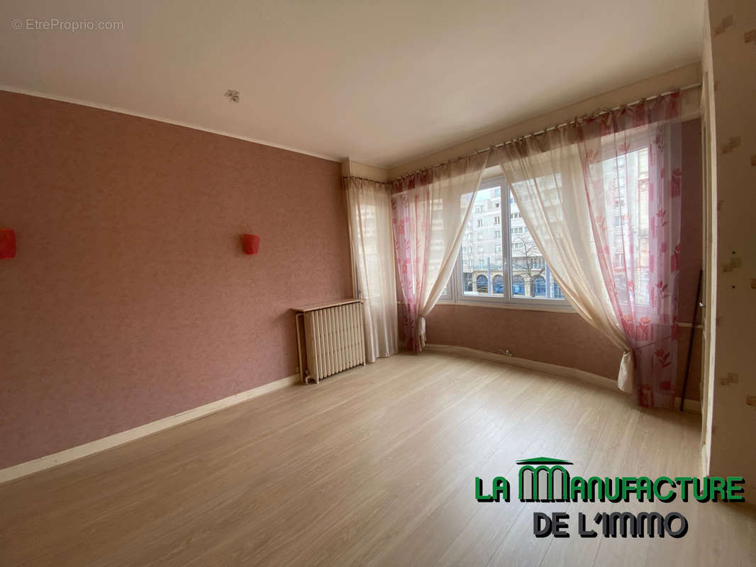 Appartement à SAINT-ETIENNE