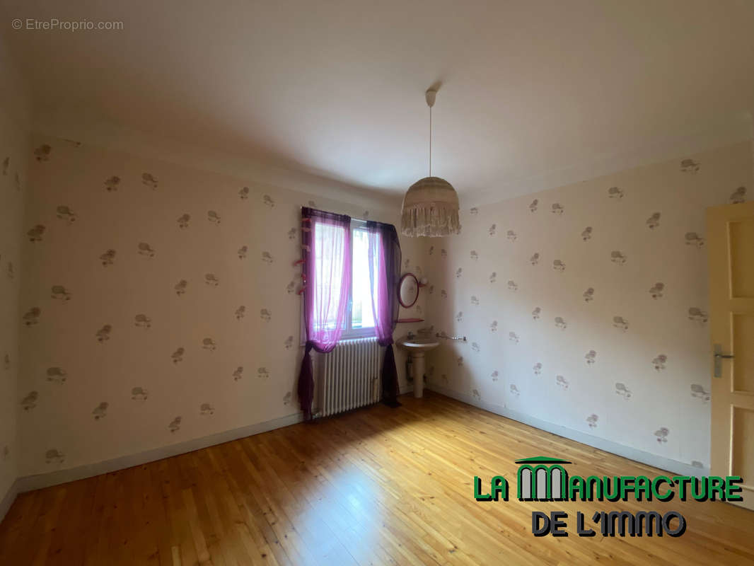 Appartement à SAINT-ETIENNE