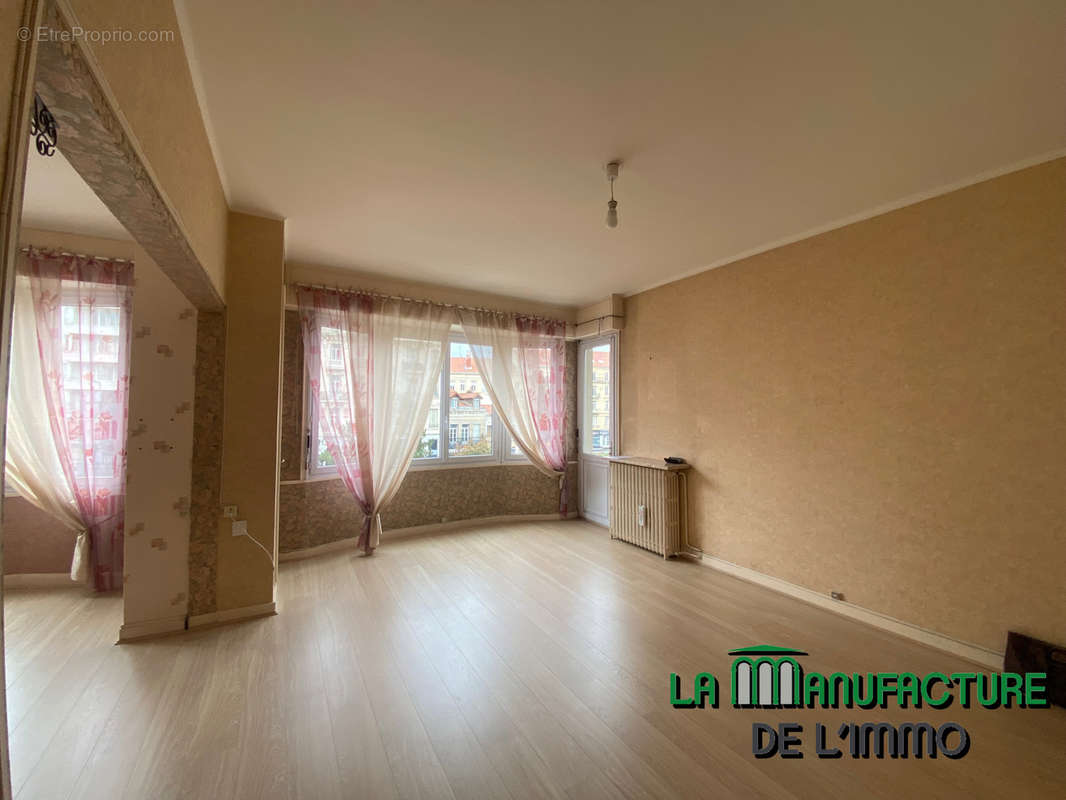 Appartement à SAINT-ETIENNE