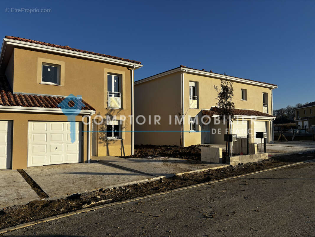 Maison à CASTELMAUROU