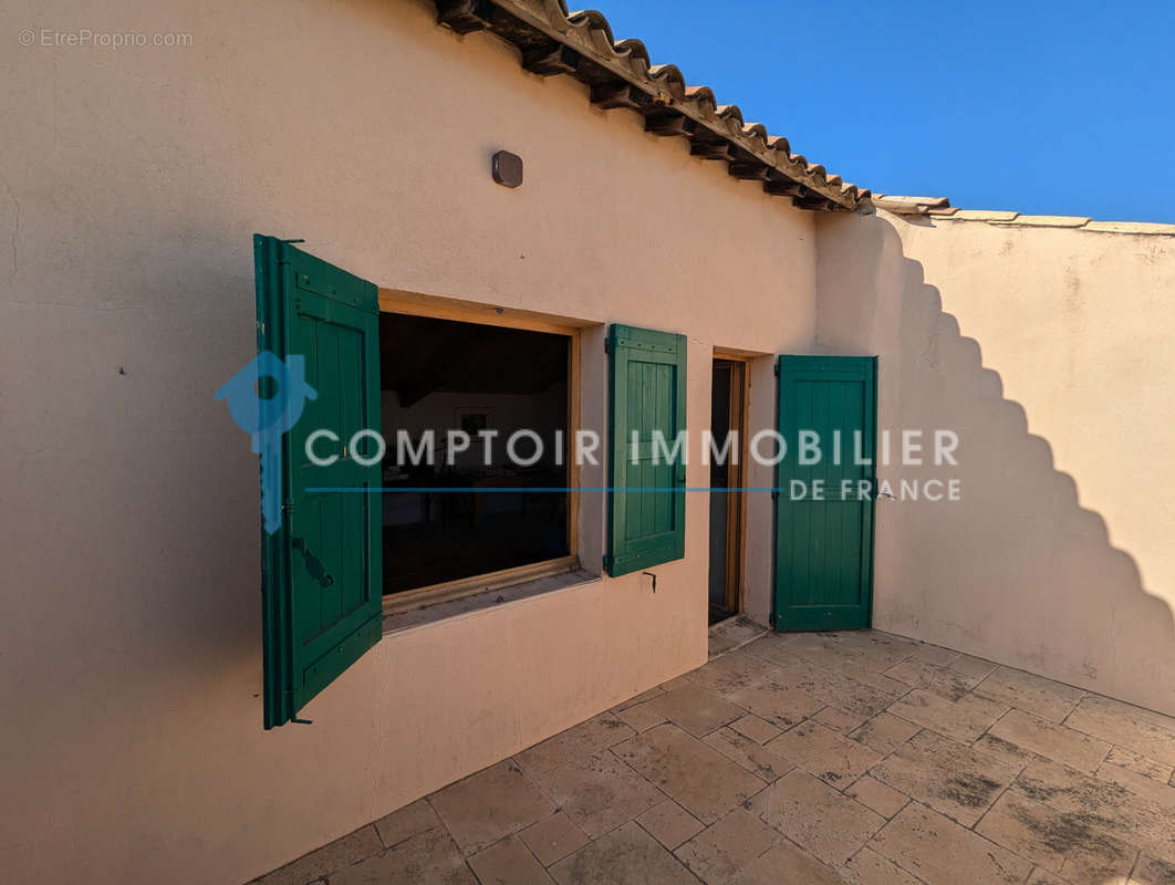 Maison à SAINT-SATURNIN-LES-APT