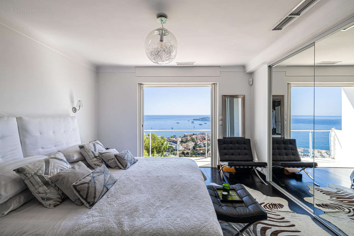 Appartement à BEAULIEU-SUR-MER