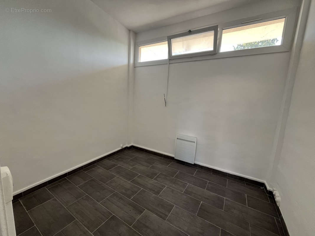 Appartement à SEPTEMES-LES-VALLONS