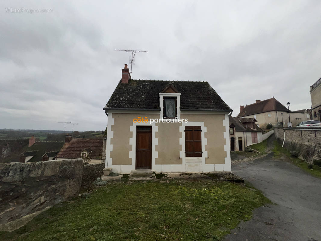 Maison à CULAN