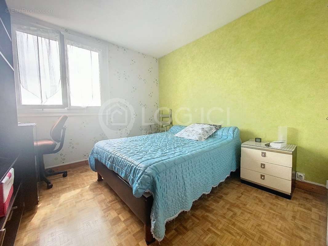 Appartement à LONS