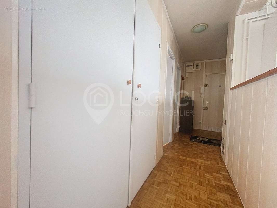 Appartement à LONS