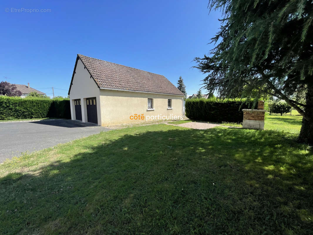 Maison à LIGNIERES