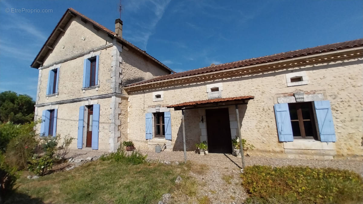 Maison à RAZAC-SUR-L&#039;ISLE