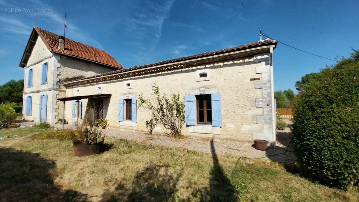 Maison à RAZAC-SUR-L&#039;ISLE