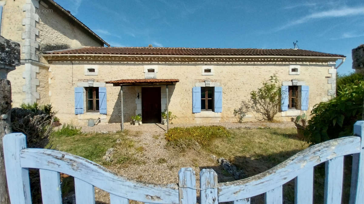 Maison à RAZAC-SUR-L&#039;ISLE