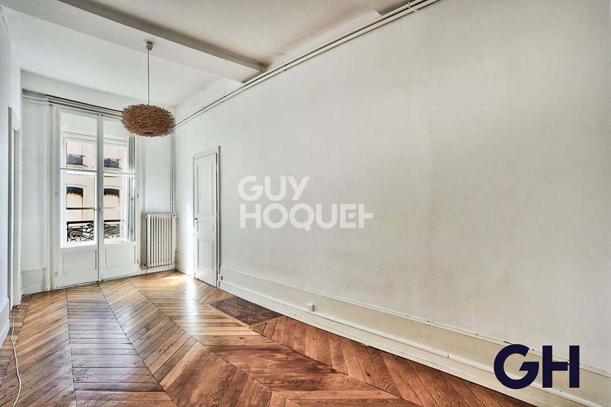 Appartement à LYON-6E