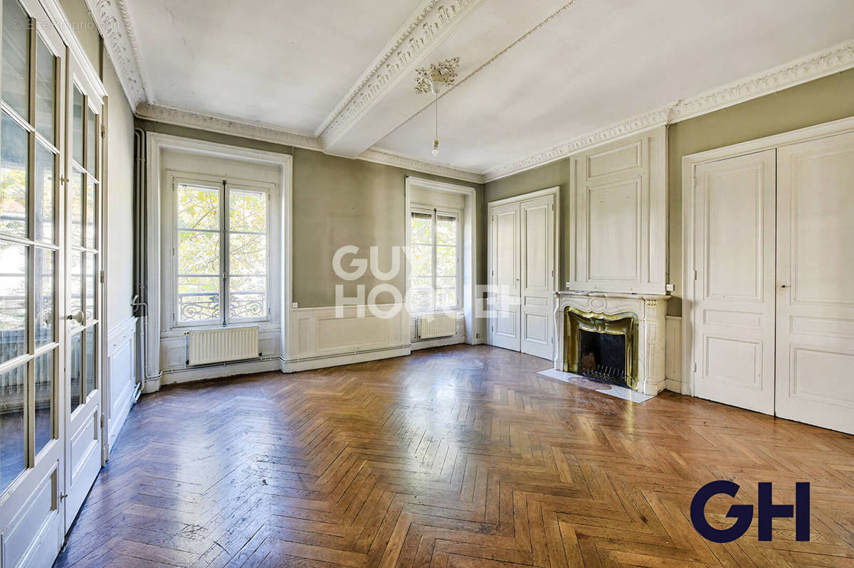 Appartement à LYON-6E