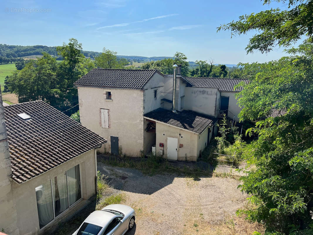 Appartement à PUJOLS