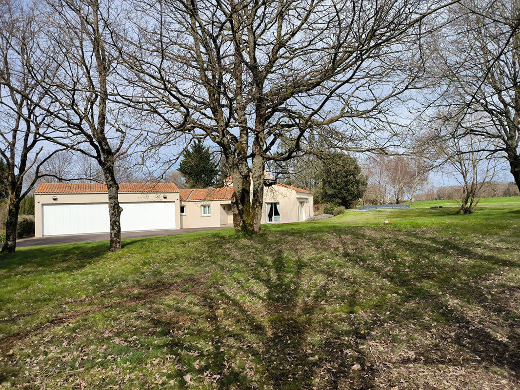 Maison à TALMONT-SAINT-HILAIRE