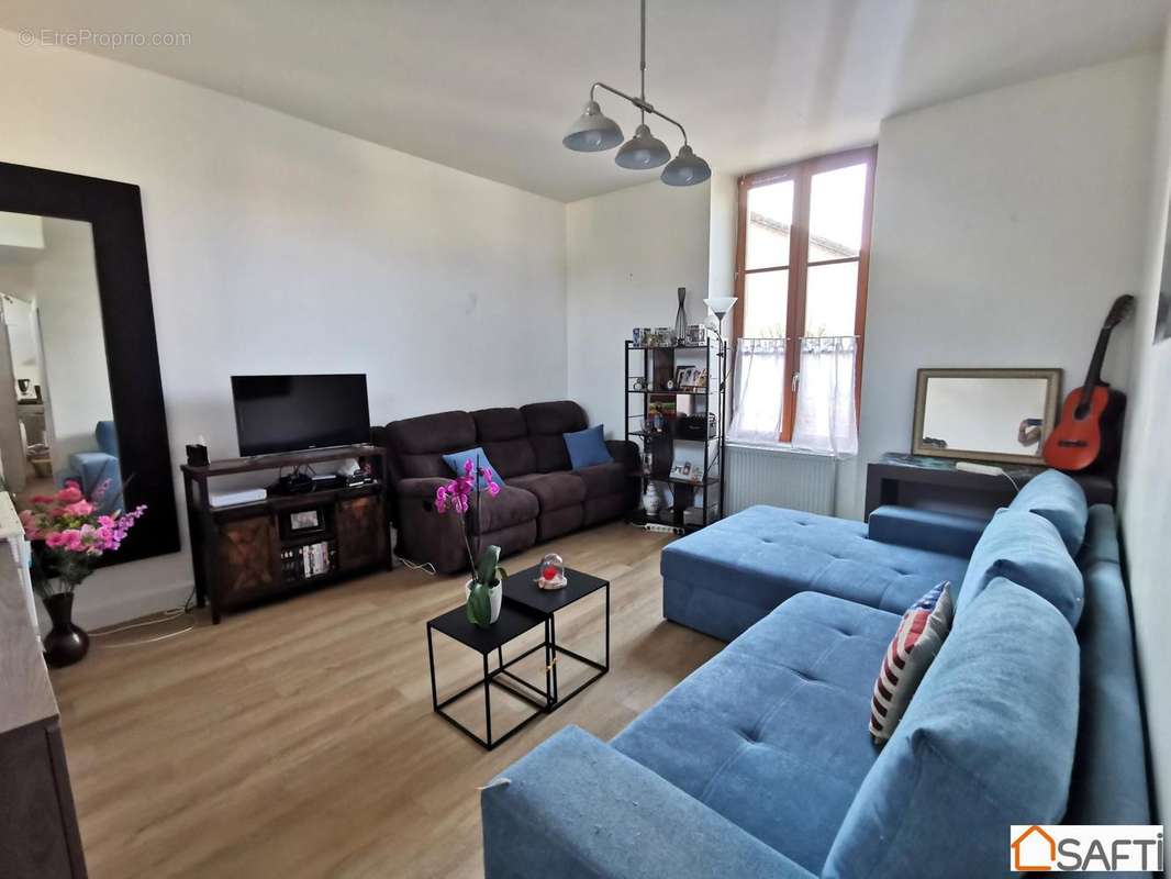 Photo 2 - Appartement à SAINT-ETIENNE-DE-SAINT-GEOIRS