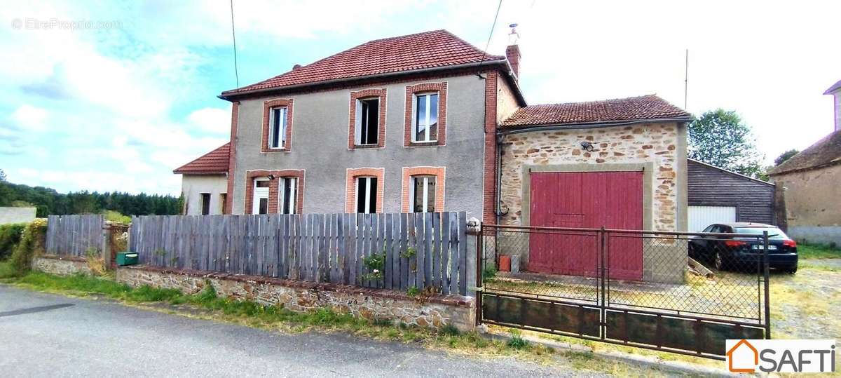 Photo 2 - Maison à CHAMBON-SAINTE-CROIX