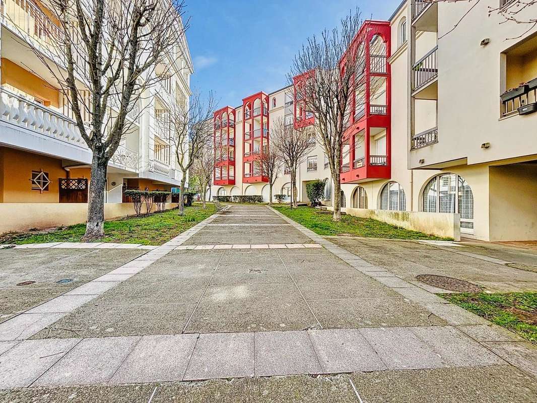 Photo 2 - Appartement à LAMALOU-LES-BAINS