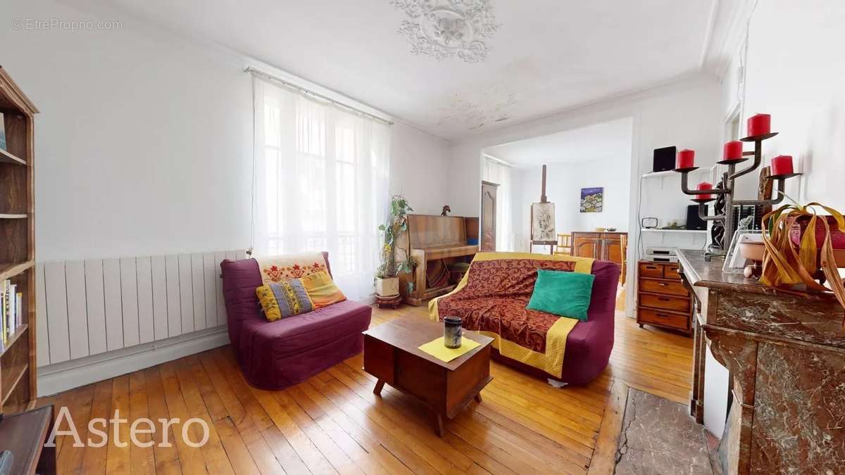 Appartement à PARIS-11E