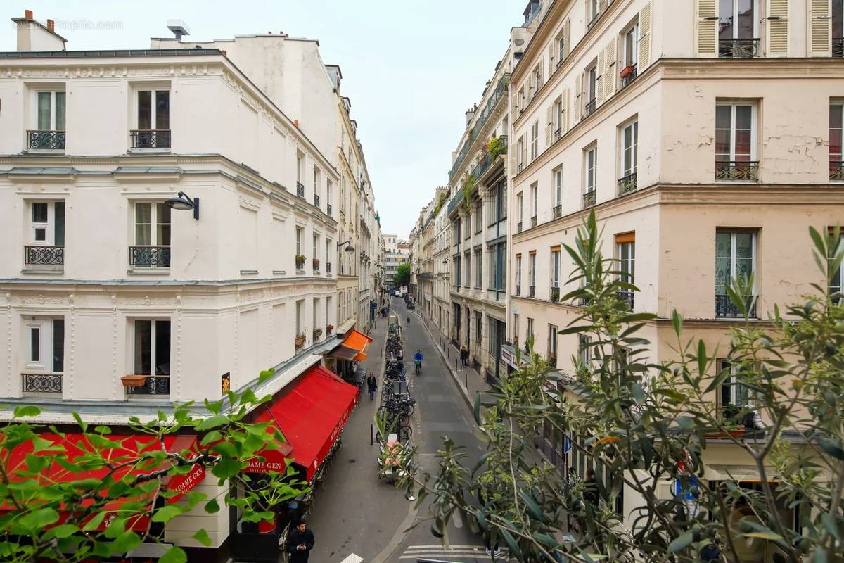 Appartement à PARIS-10E